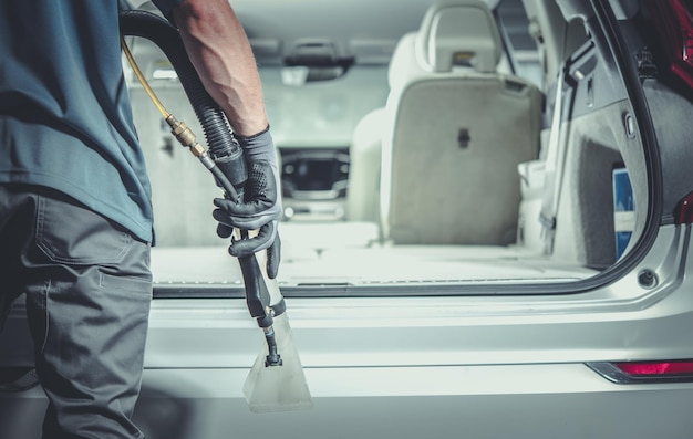 Karosárske práce, lakýrnictvo, oprava poškodených vozidiel, profesionálne dokončenie